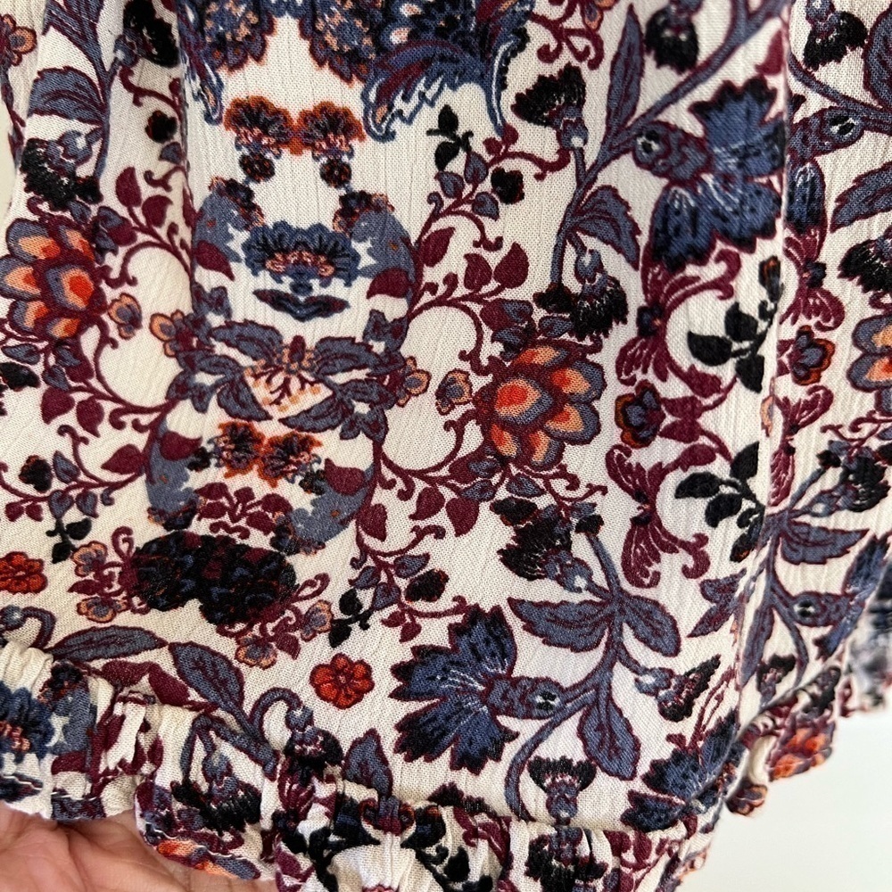 American Eagle Outfitters Floral Romper Shorts Jumpsuit in Size M - Picture 7 of 7